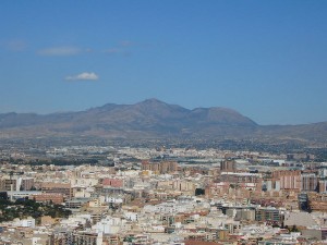 Ayuntamiento San Vicente del Raspeig desde el Castillo de Santa B&aacute;rbara